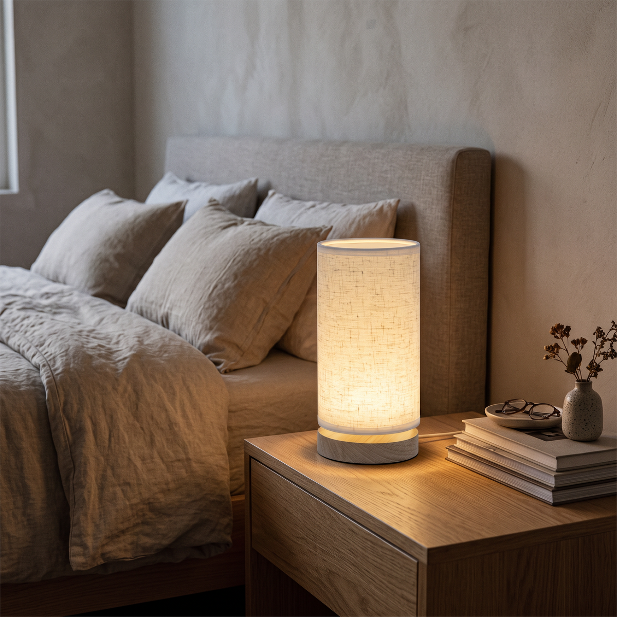 Table Lamp Bedside Lamp Chinese Bedroom Living Room Warm in a modern home